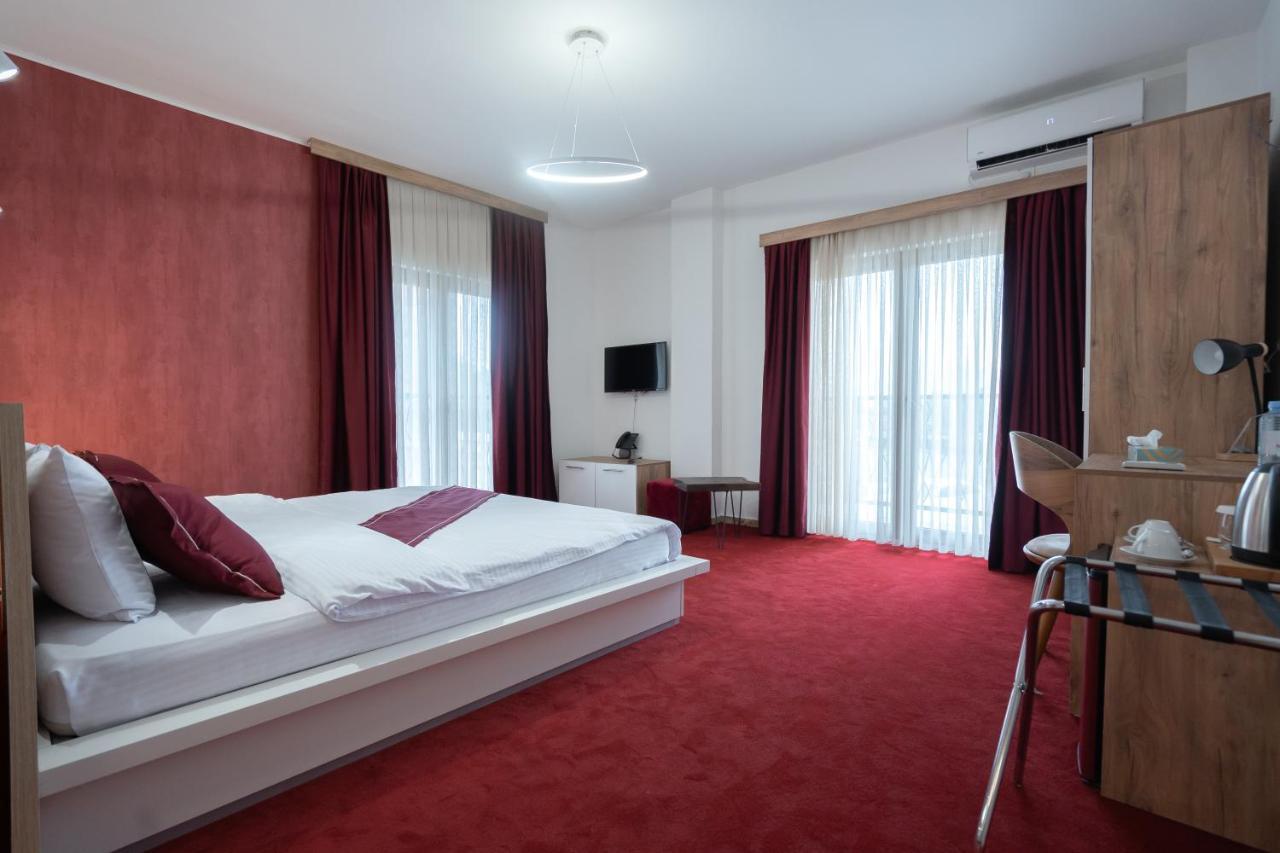 Austrian Palace Hotel Szkopje Kültér fotó