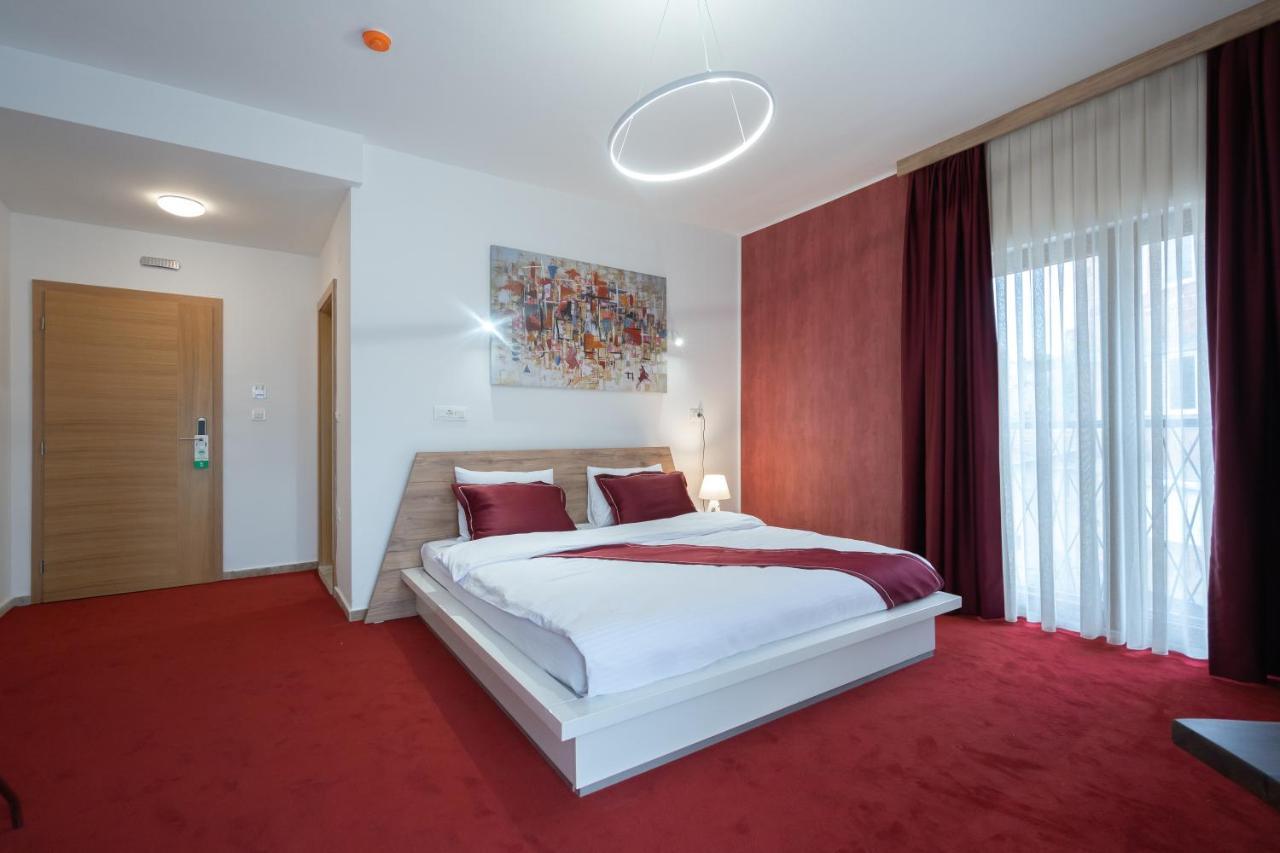 Austrian Palace Hotel Szkopje Kültér fotó