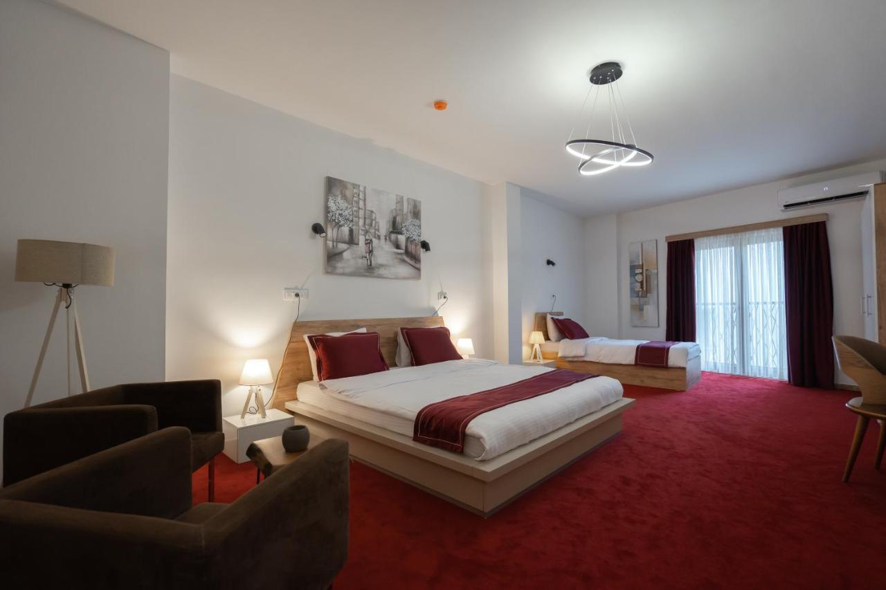 Austrian Palace Hotel Szkopje Kültér fotó