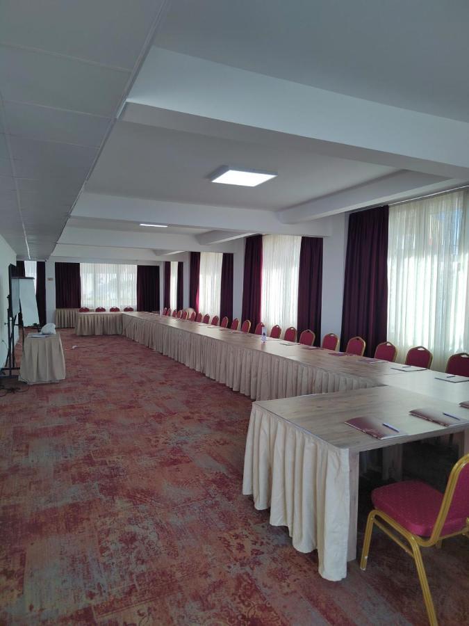Austrian Palace Hotel Szkopje Kültér fotó
